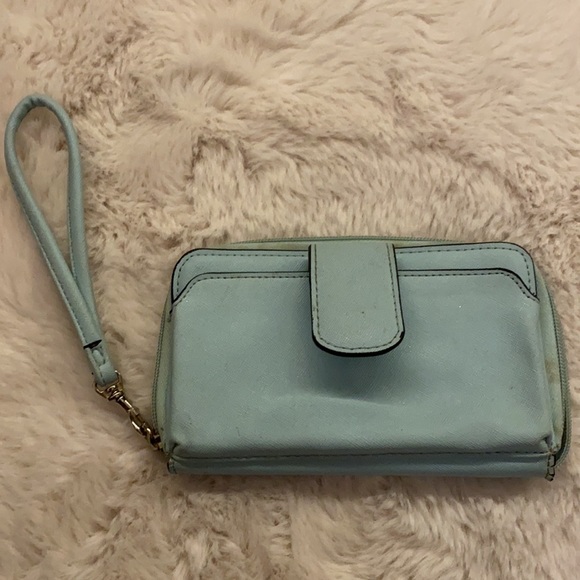 Guess Wallet - Picture 2 of 3